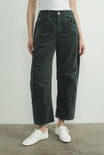 Load image into Gallery viewer, Corduroy Barrel Jeans