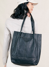 Load image into Gallery viewer, Perri Handcrafted Leather Tote Bags: Black