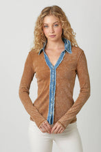 Load image into Gallery viewer, Thermal Button Down Top Washed Camel