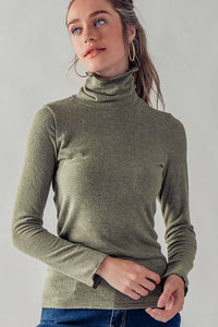 Wavy Edge Turtleneck