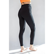 Load image into Gallery viewer, Soft as Butter Side Pocket Leggings