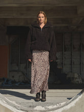 Load image into Gallery viewer, Leopard Satin Effect Skirt