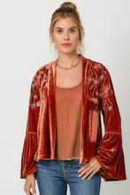 Load image into Gallery viewer, Bronze Embroidery Velvet Kimono