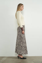 Load image into Gallery viewer, Leopard Satin Effect Skirt