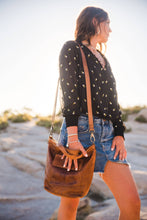 Load image into Gallery viewer, Bianca Handcrafted Leather Tote/Crossbody Bags: Cognac