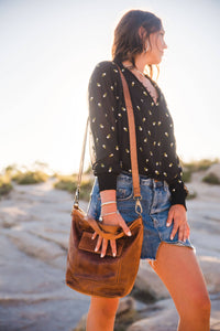 Bianca Handcrafted Leather Tote/Crossbody Bags: Cognac