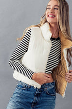 Load image into Gallery viewer, Reversible Stand Collar Cropped Puff Vest
