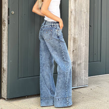 Load image into Gallery viewer, Tommie Relaxed Wide Leg Jeans