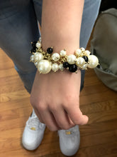 Load image into Gallery viewer, Pearl Cluster Bracelet