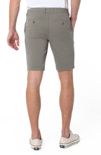 Load image into Gallery viewer, Mens Modern Fit Shorts