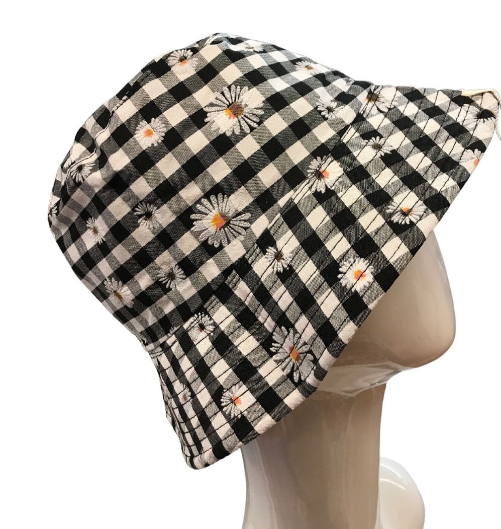 Daisy Print Gingham Bucket Hat