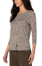 Load image into Gallery viewer, Scoop Back 3/4 Sleeve Knit Top