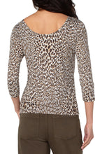 Load image into Gallery viewer, Scoop Back 3/4 Sleeve Knit Top